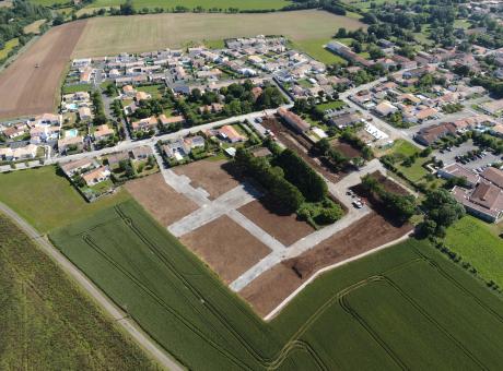 Vue aérienne du programme côté village à Saint-Médard-d'Aunis