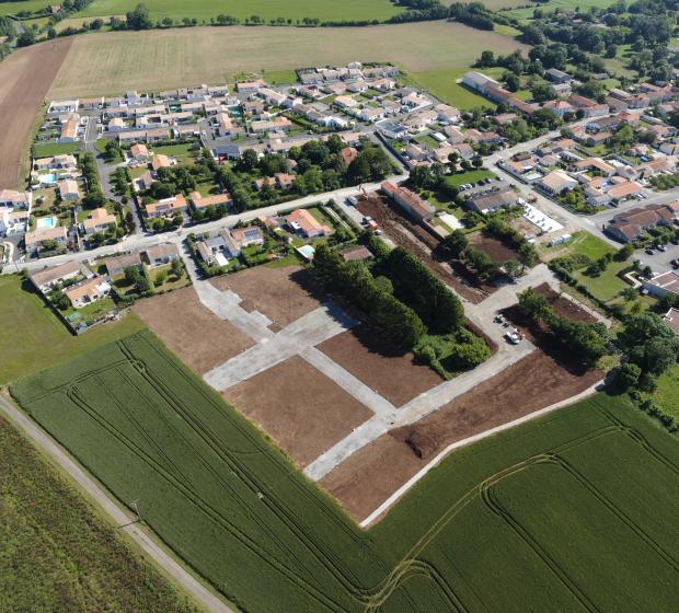 Vue aérienne du programme côté village à Saint-Médard-d'Aunis